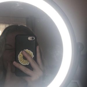 Meet your Posher, Carly